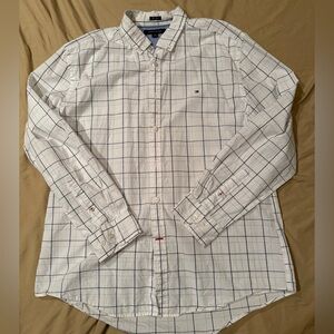 Men’s xl Tommy Hilfiger buttoned down dress/ casual long sleeve shirt.